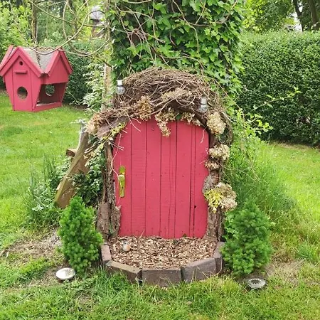 Kunterbunt, Gemuetlichkeit Am Waldesrand Daire *